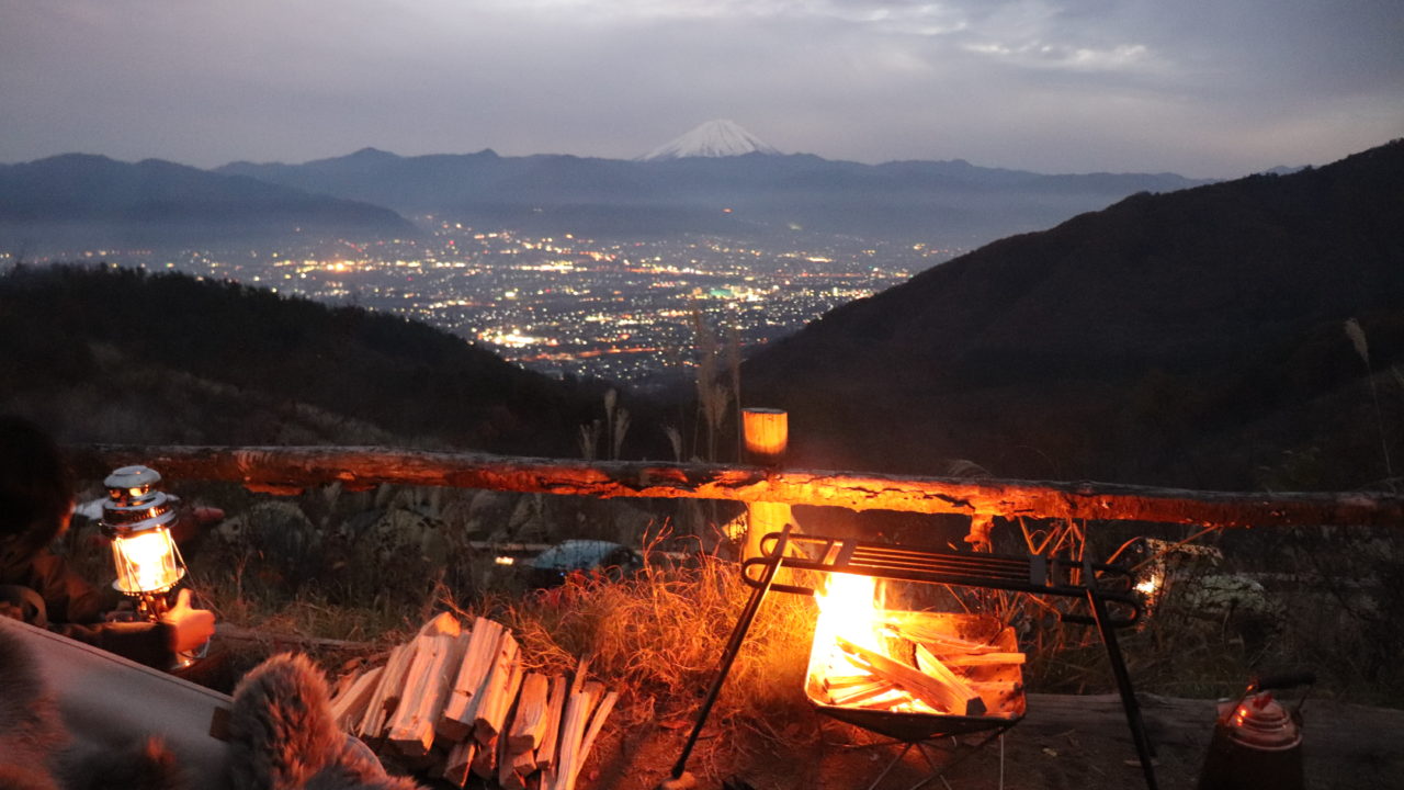 富士山と夜景が望める ほったらかしキャンプ場 Bambi Camp